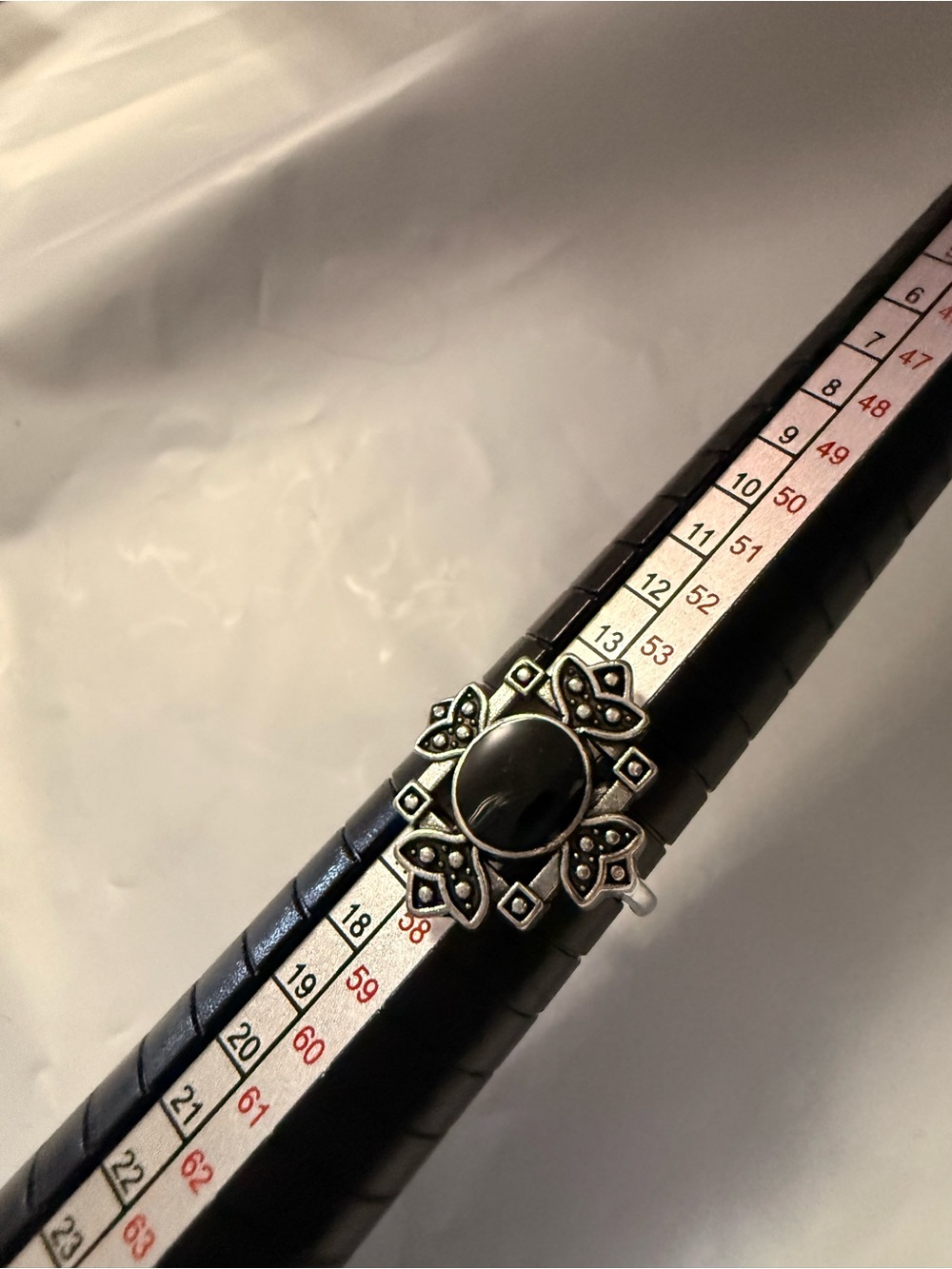 Silver-Tone Black Stone Flower Ring - Women Accessories size 7.5